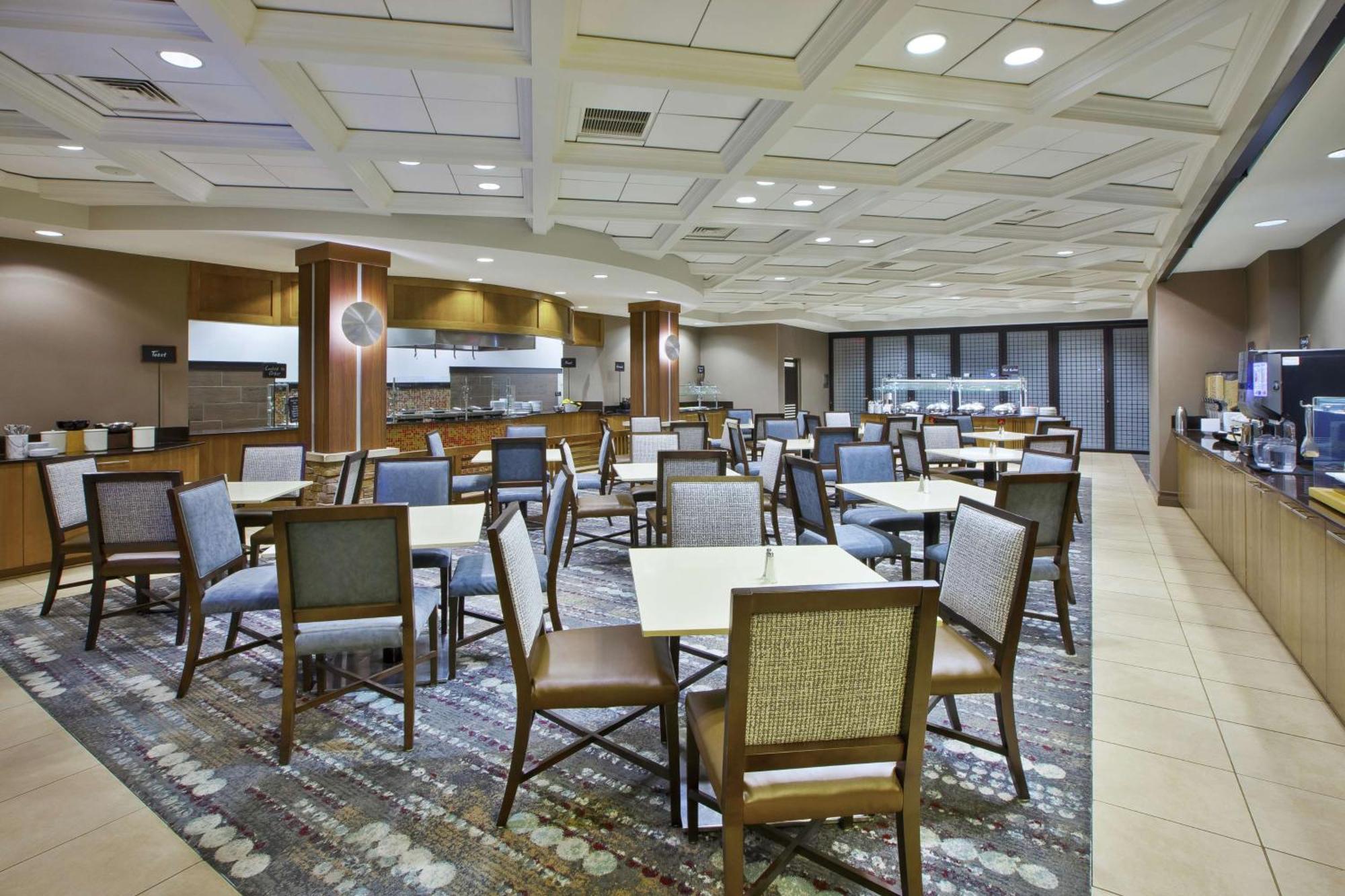 Embassy Suites Columbus - Airport Exterior photo