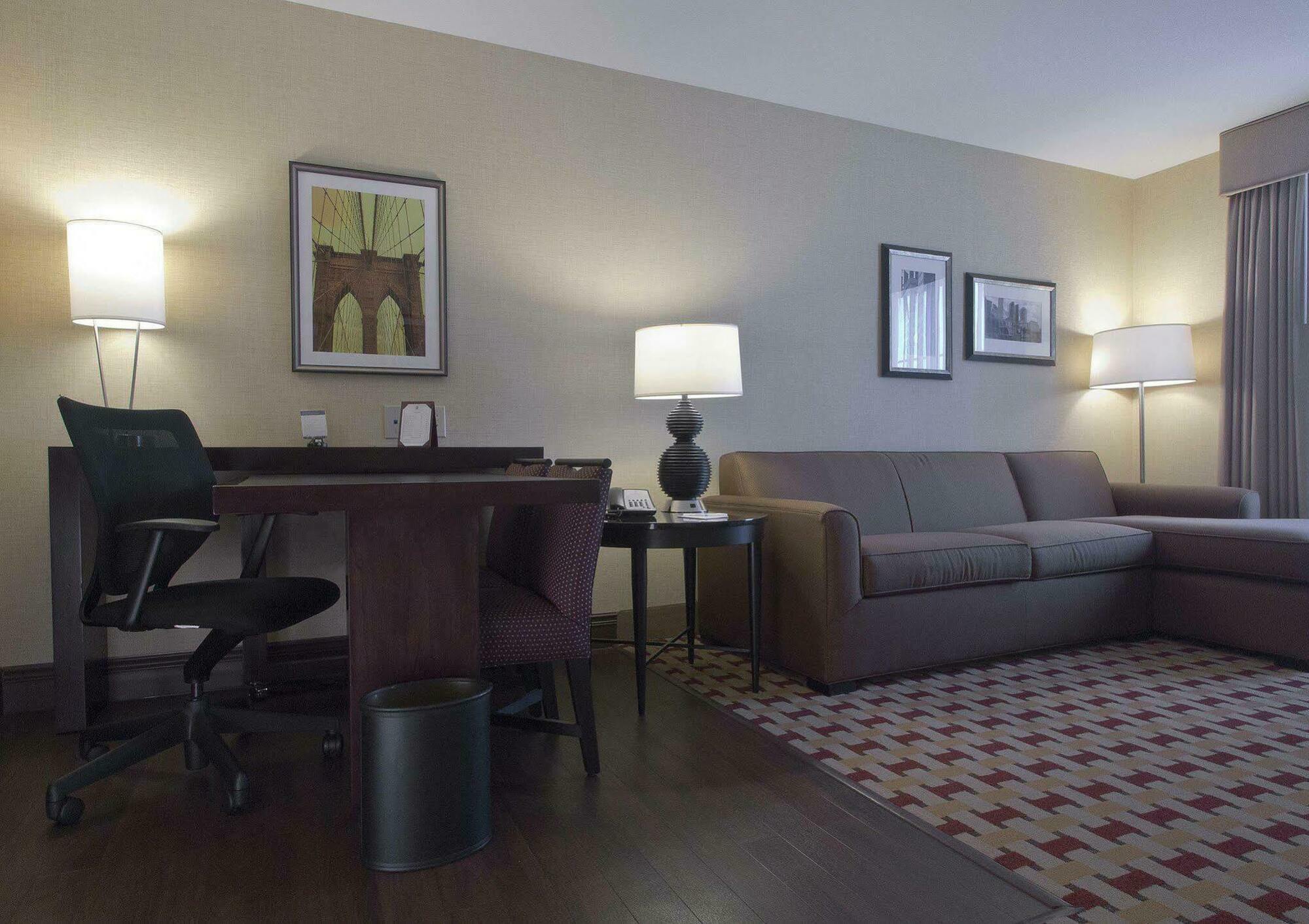 Embassy Suites Columbus - Airport Room photo